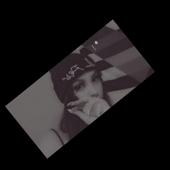 Meet your Posher, Haley - Picture 1 of 1